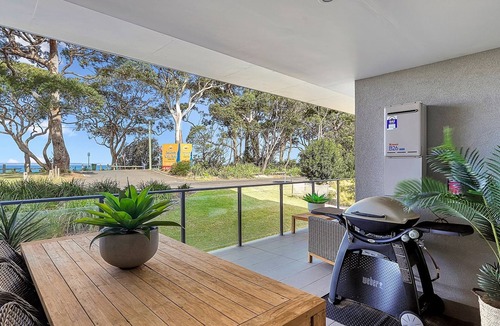 Huskisson Apartment | Living the Beach - Beachfront Huskisson