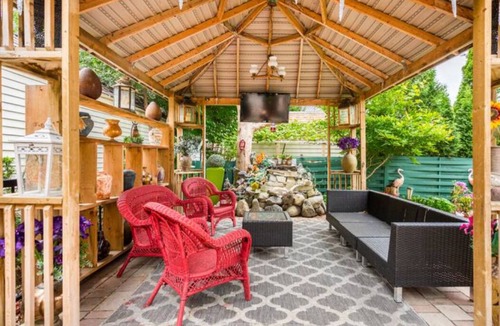 Brossard Apartment | Living the dream