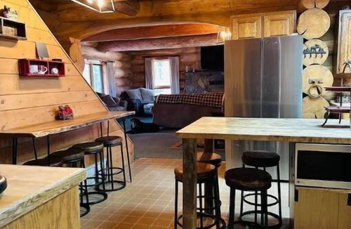 Boundary County Cabin | Living Well Lodge with Panoramic Views