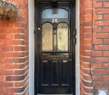 Gravesend House | Livingwell Home