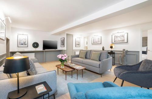 Ternes Apartment | LivinParis - Luxury 3 Bedrooms Arc de Triomphe I