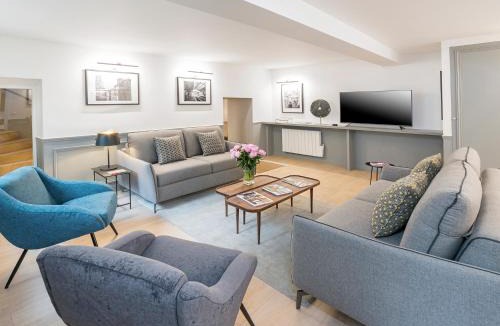Ternes Apartment | LivinParis - Luxury 3 Bedrooms Arc de Triomphe I