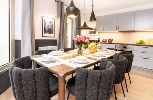 Chaussee-d'Antin Apartment | LivinParis | Luxury AC 3 Bedrooms Opera III