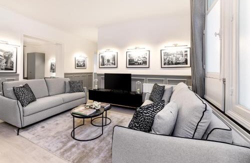 16th Arrondissement Apartment | LivinParis - Luxury AC 4 Bedrooms Auteuil Eiffel