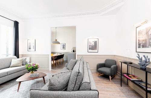 Quartier de la Porte-Saint-Denis Apartment | LivinParis - Luxury AC 4 Bedrooms Opera I