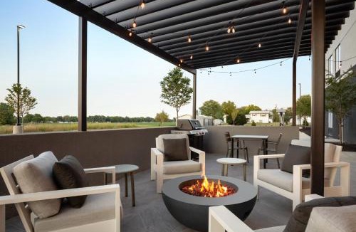 Kokomo Hotel | LivSmart Studios By Hilton Kokomo