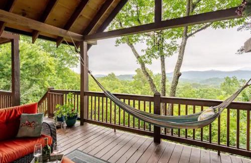 Foxfire Estates House | Lizard Lookout Cabin, Pets Welcome!