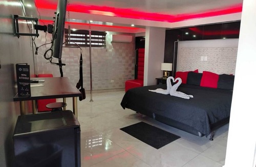 La Joya Hotel | LIZVAN HOTEL MOTEL