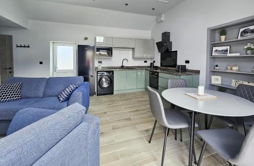 Maenclochog House | Llaethdy Arfryn