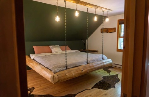 Wevertown Cabin | Llama House ADK