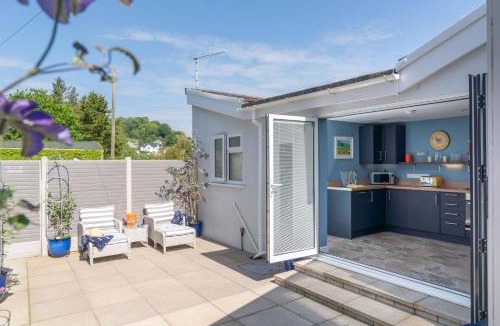 Llansteffan Apartment | LLANSTEFFAN - Flora a Fabulous apartment for 2