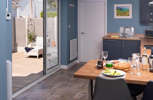 Llansteffan Apartment | LLANSTEFFAN - Flora a Fabulous apartment for 2