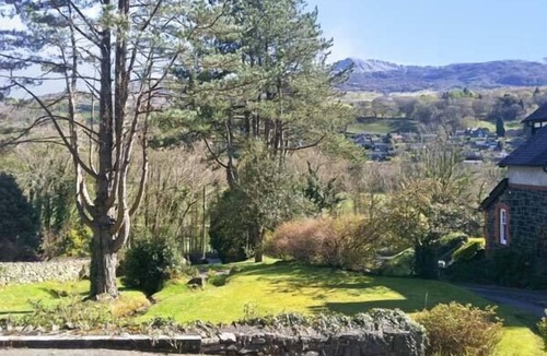 Dolgellau Cottage | LLECHWEDD, family friendly, luxury holiday cottage in Dolgellau