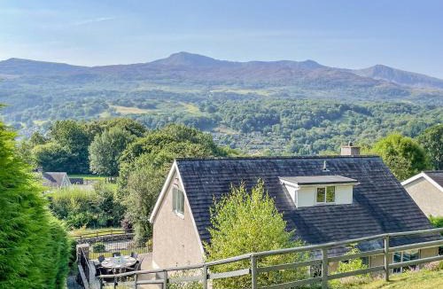 Dolgellau House | Lleifior