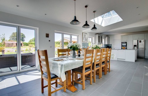 Gorslas House | Llety Celyn - The Hollies