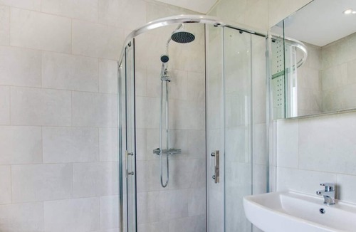 Gorslas House | Llety Celyn - The Hollies