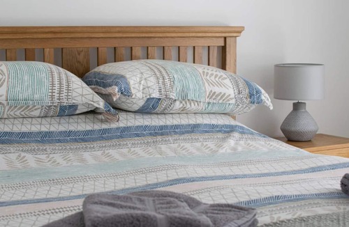 Gorslas House | Llety Celyn - The Hollies