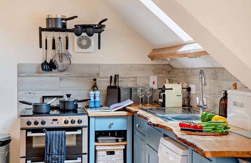 Cwmdu House | Llewenau-Draw Farm - The Barn