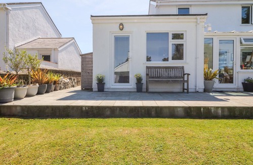 Edern Cottage | Lliwedd