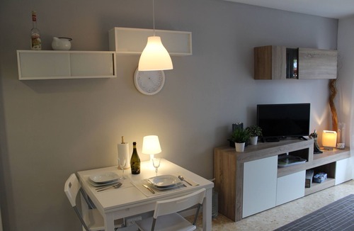 Lloret de Mar Apartment | Lloret de Mar, 5 min walk to Fenals beach. Pool & Garden!