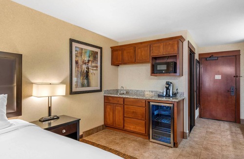 Astoria Hotel | Lloyd Hotel Astoria Bayfront, an Ascend Collection Hotel