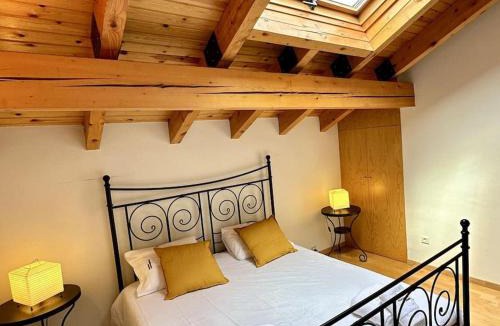 Montella I Martinet Apartment | Lludriga, alojamiento en Martinet, Puigcerdá
