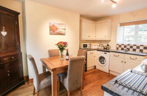 Dolgellau House | Llwyn Celyn