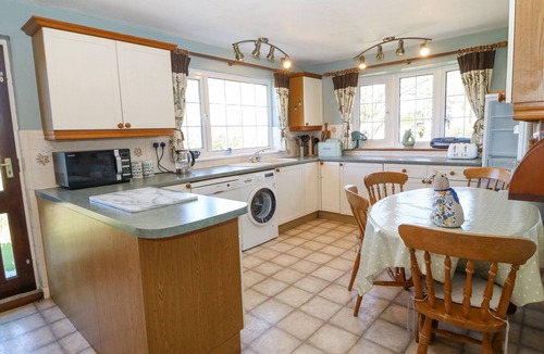 Edern Cottage | Llwyn Celyn