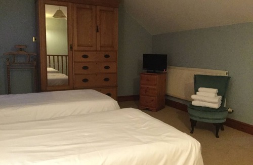 Llanelli House | Llwyn Country House