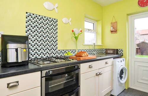 Kinmel Bay Cottage | Llys Llewellyn