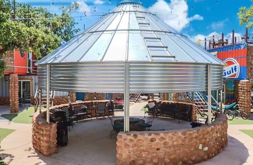 Medicine Park Apartment | LM Wildlife Rooftop house-hiking-Slps 4 w/queen bed