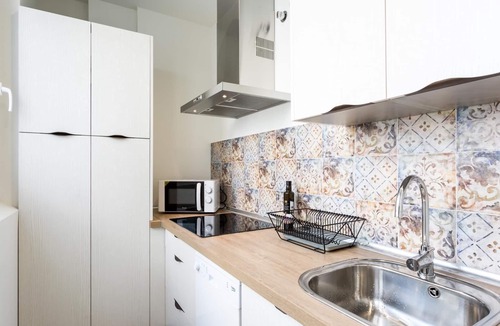 Santa Catalina Apartment | LN8 2BD+2BTH Cloakroom, Shared terrace with pool + Parking on demand