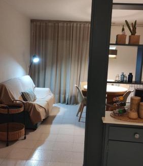 Tremp Apartment | Lo Peressall Blau