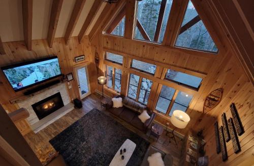 Carrabassett Valley Ski Chalet | Loafers' Lodge