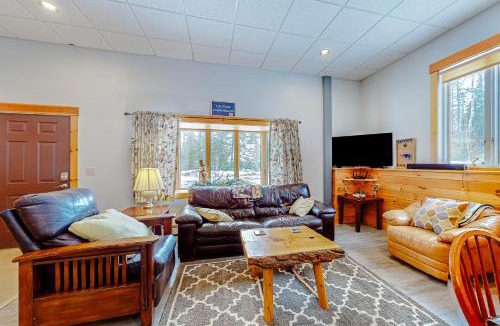 Carrabassett Valley Apartment | Loafinit