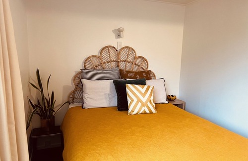 Wainui House | Lobbsters Lodgings - Wainui Beach Unit