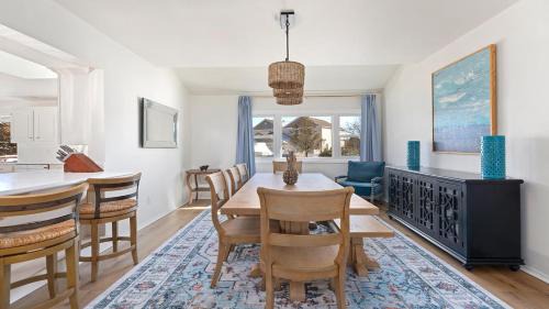 Village Green House | Lobster Landing