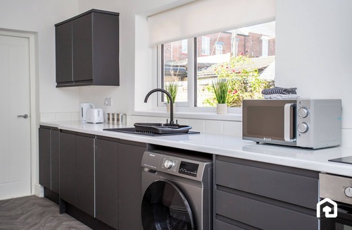 Seaham House | Local shops, bars and restaurants