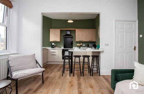 Tynemouth House | Local shops, bars, restaurants and basic amenities