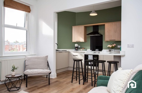 Tynemouth House | Local shops, bars, restaurants and basic amenities