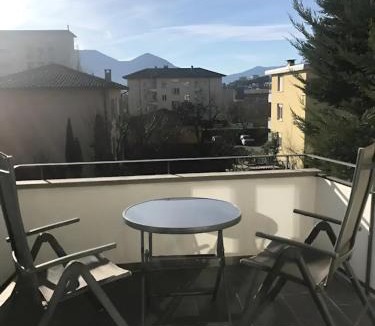 Locarno Apartment | Locarno: appartamento in zona residenziale