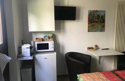 Locarno House | Locarno: camera indipendente in zona residenziale