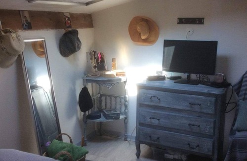 Saint-Pierre-de-Colombier Cottage | Location Saisonniere