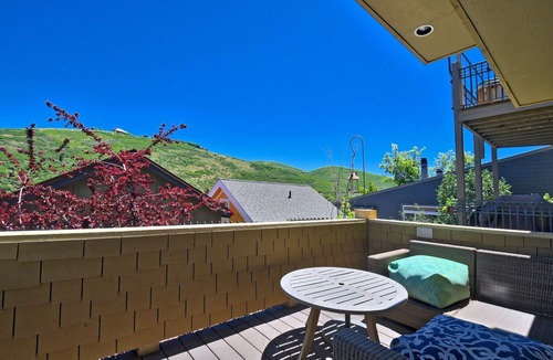 North Park City House | Located across from Park City Ski Resort, new update renovations.