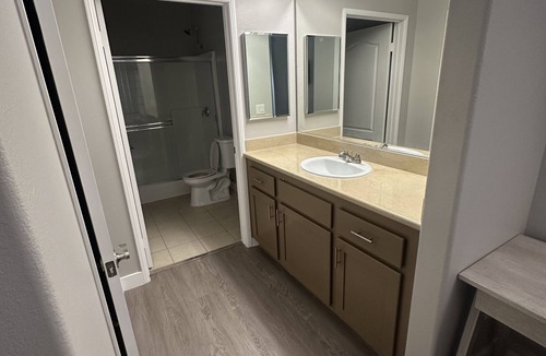 Glendale House | Located DTLA* 2BR Self Check in