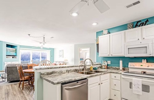 Kaiser Condo | Located in State Park- Family Friendly- Pool Nearby- Boat Slip- No Steps