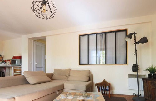 Old Town Apartment | Located in the heart of the city of Tours.
