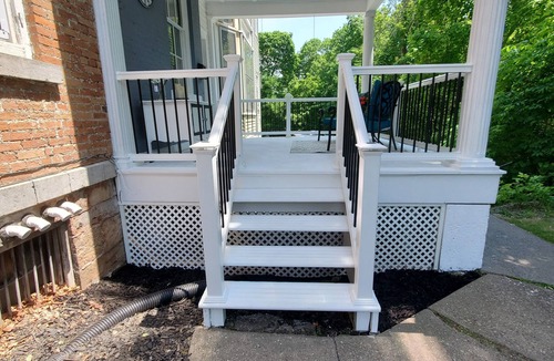 Auburn Apartment | Located in the Historic downtown district, cozy studio, wifi.