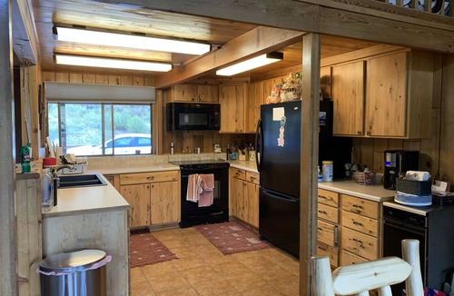 Lake City Cabin | Located in the quiet mountainside outside of Lake City. Can sleep 10 people!