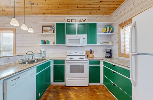 Port Aransas House | Located in Town, Close to beach, Shared Pool, Golf Cart Access